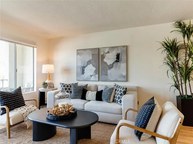 $375,000 | 1187 East 3rd Street, Long Beach, CA 90802