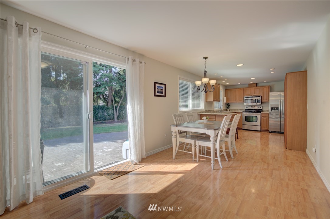 10833 Northeast 149th Street Bothell, WA 98011 - Photo 12 of 25 Gallery Image 12