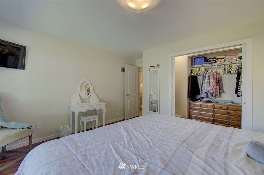 10833 Northeast 149th Street Bothell, WA 98011 - Photo 19 of 25 Gallery Image 19
