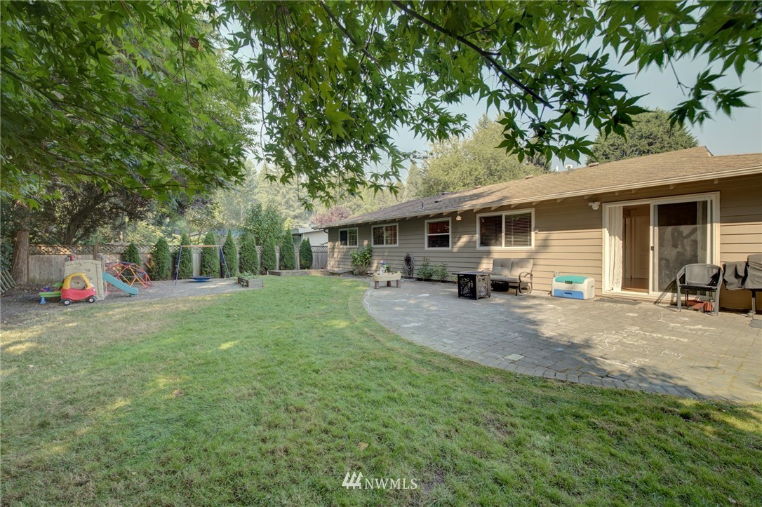 10833 Northeast 149th Street Bothell, WA 98011 - Photo 22 of 25 Gallery Image 22