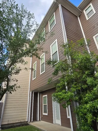 $3,200 | 4109 Allen Street, Houston, TX 77007