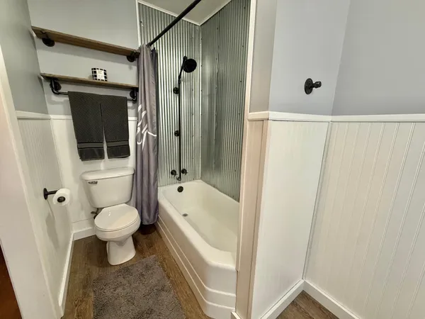 $144,900 | 240 Kneale Avenue North, Thief River Falls, MN 56701