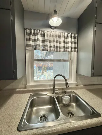 $144,900 | 240 Kneale Avenue North, Thief River Falls, MN 56701