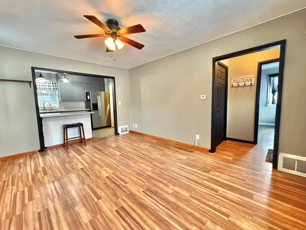 $144,900 | 240 Kneale Avenue North, Thief River Falls, MN 56701