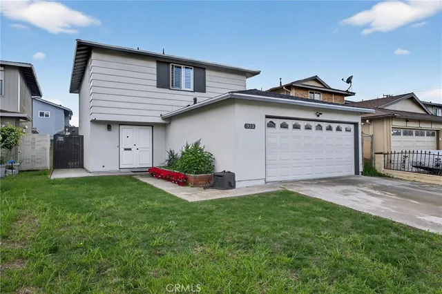 $899,000 | 910 East Meadbrook Street, Carson, CA 90746