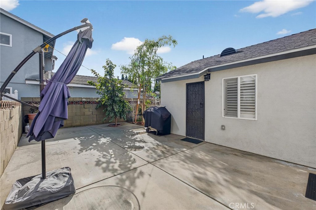 910 East Meadbrook Street Carson, CA 90746 - Photo 39 of 39 a view of a house with a garage