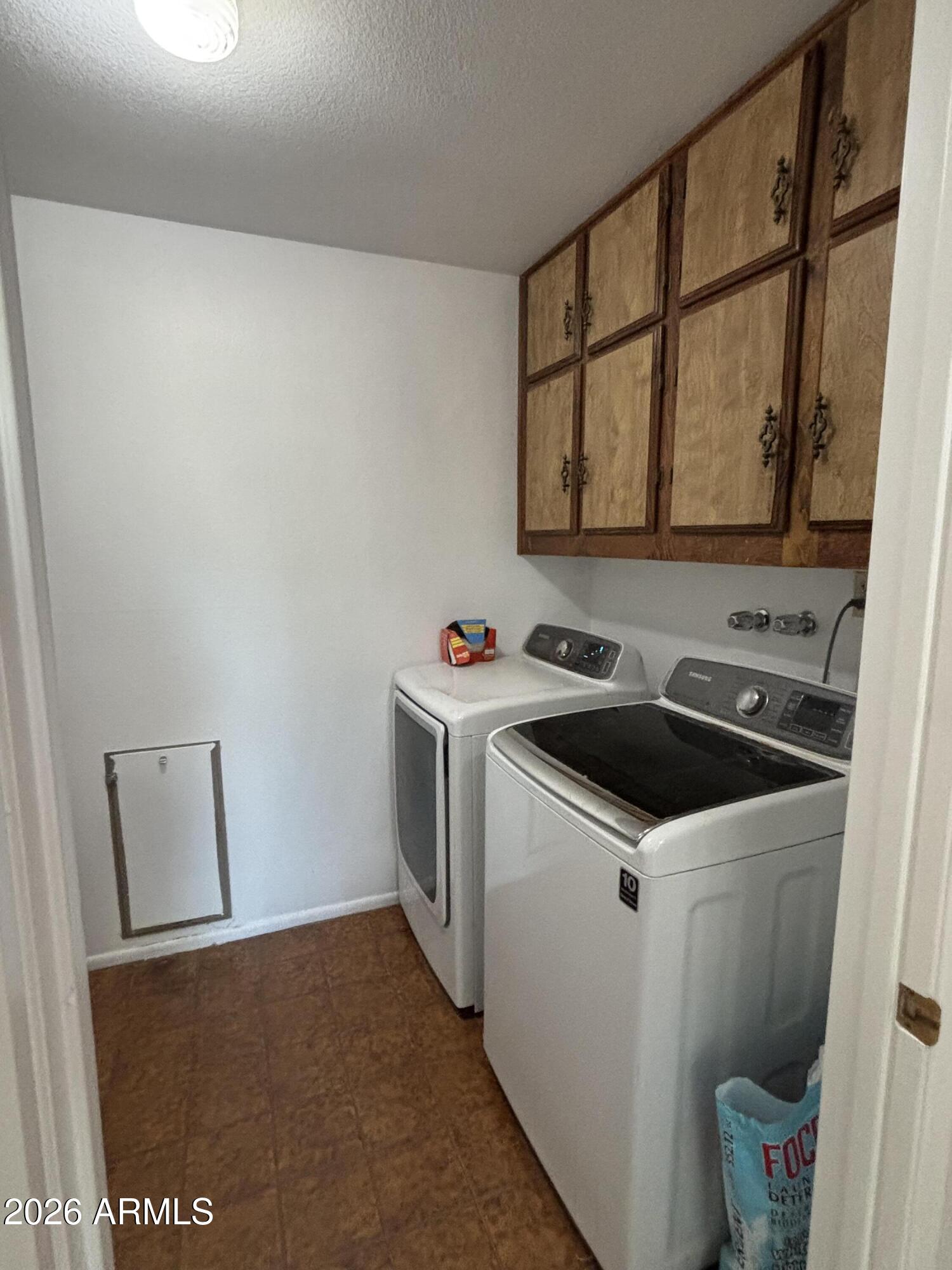 6508 West Fremont Road Laveen, AZ 85339 - Photo 18 of 32 a utility room with dryer and washer