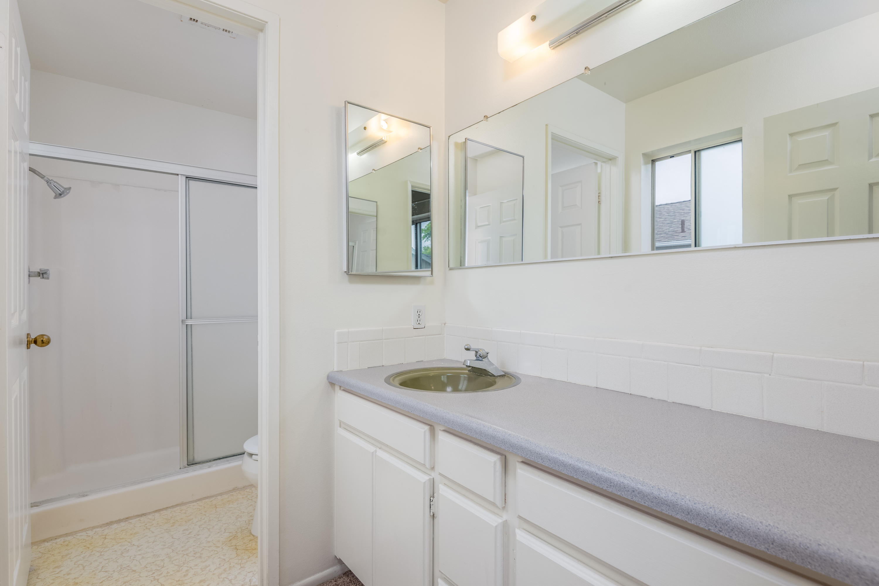 6045 Berkeley Road Goleta, CA 93117 - Photo 12 of 18 16-Master Bathroom