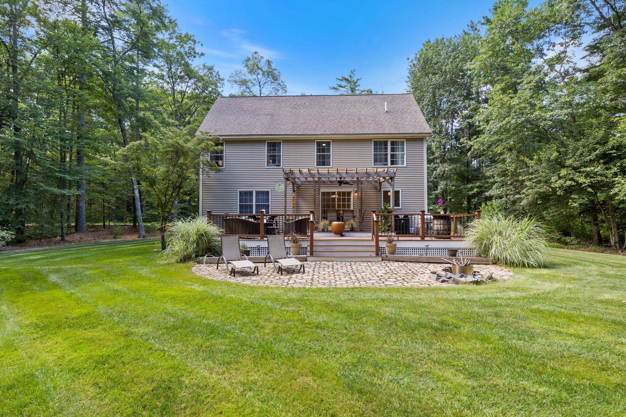 127 Glen Hill Road Dover, NH 03820 - Photo 3 of 33 Gallery Image 3