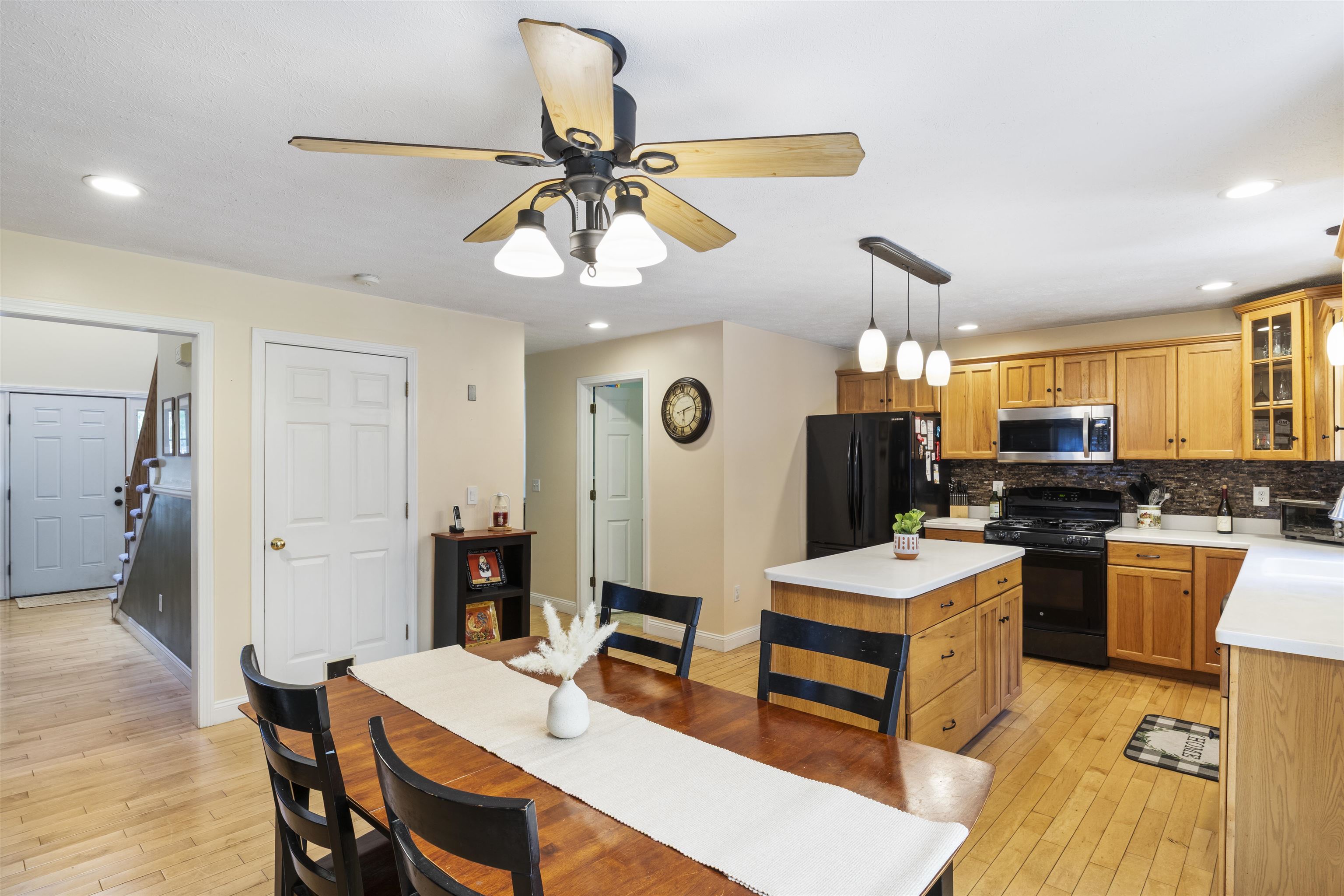 127 Glen Hill Road Dover, NH 03820 - Photo 9 of 33 Gallery Image 9