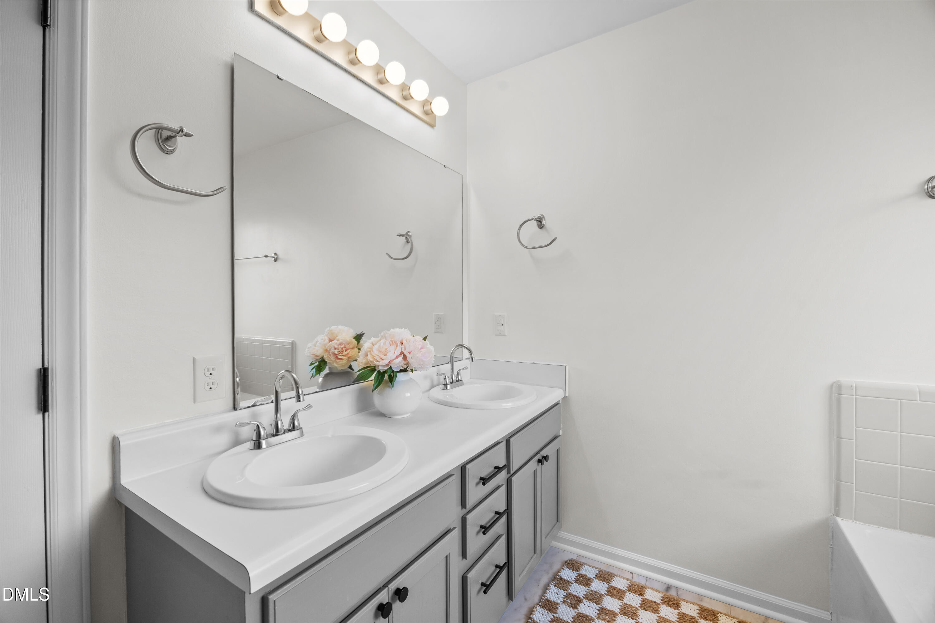 628 Oleander Road Raleigh, NC 27603 - Photo 16 of 33 Primary bath 3