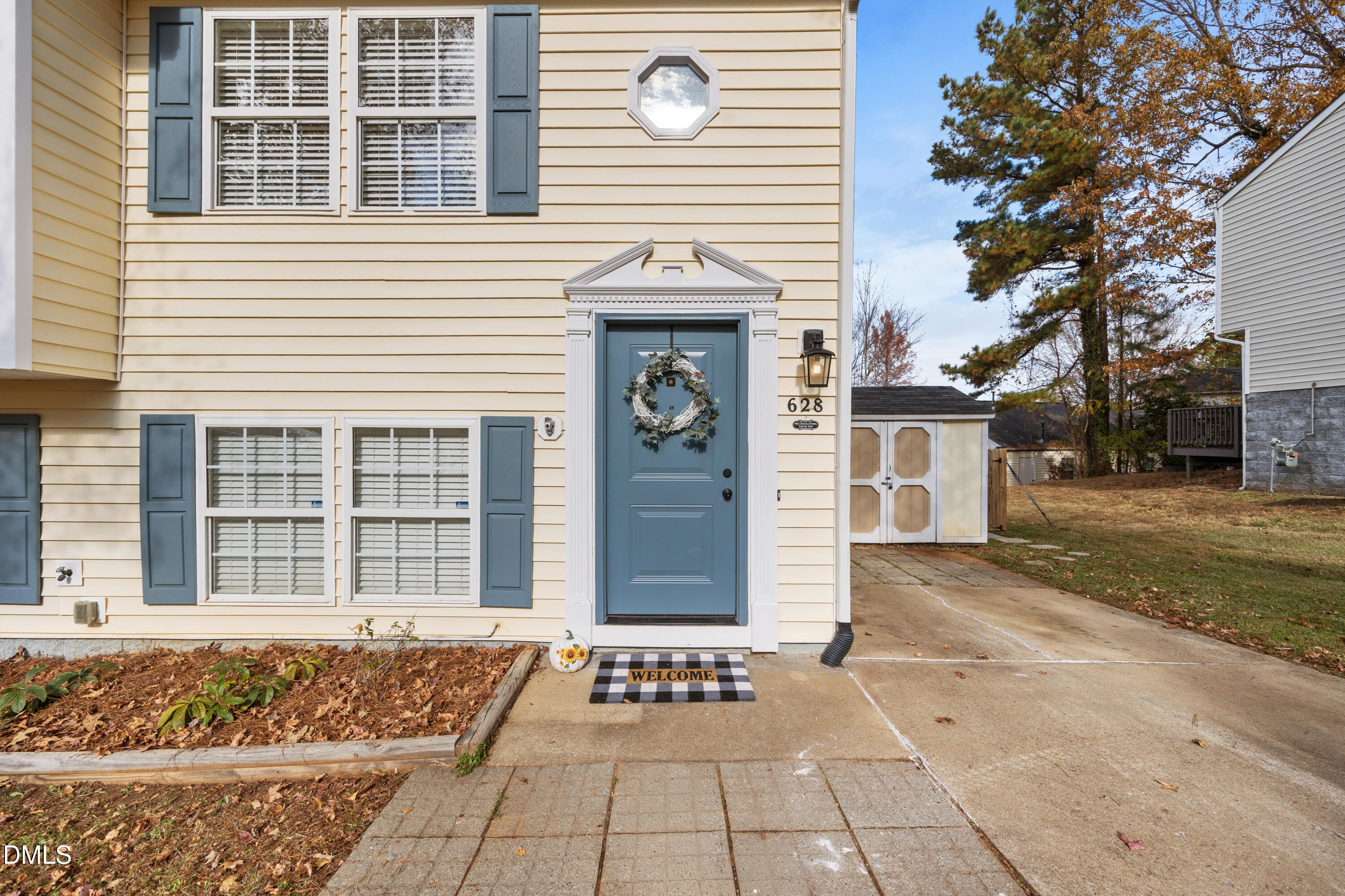 628 Oleander Road Raleigh, NC 27603 - Photo 2 of 33 Front 5