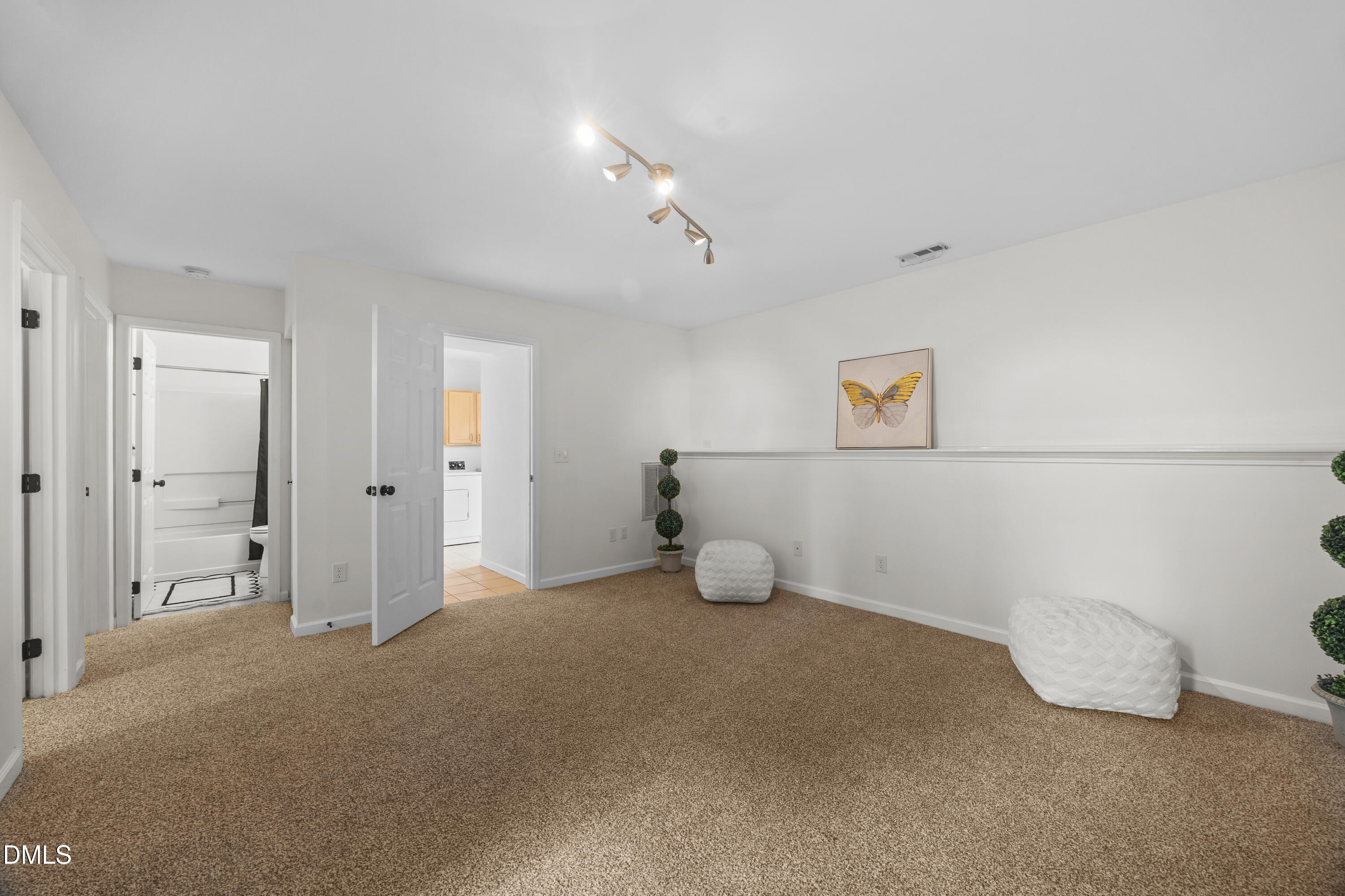 628 Oleander Road Raleigh, NC 27603 - Photo 22 of 33 Downstairs living 3