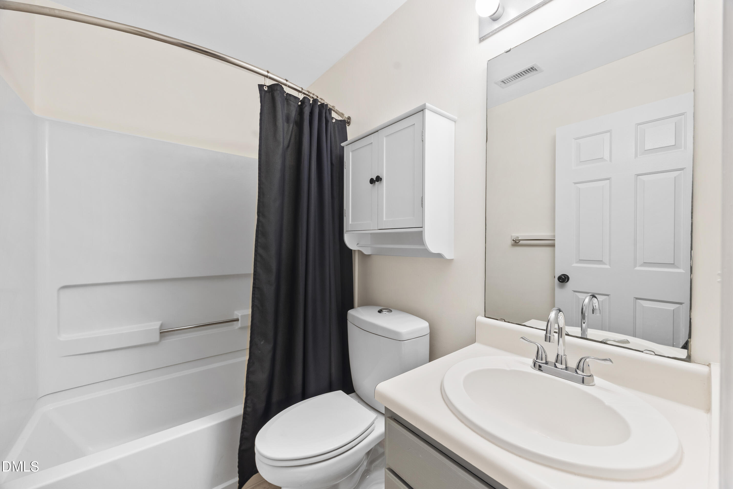 628 Oleander Road Raleigh, NC 27603 - Photo 23 of 33 Bath