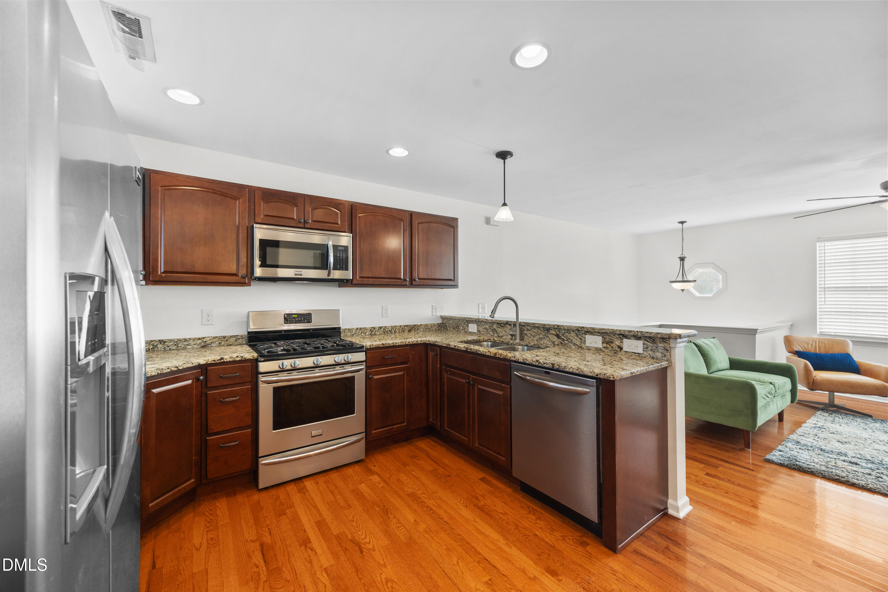628 Oleander Road Raleigh, NC 27603 - Photo 4 of 33 Kitchen 4