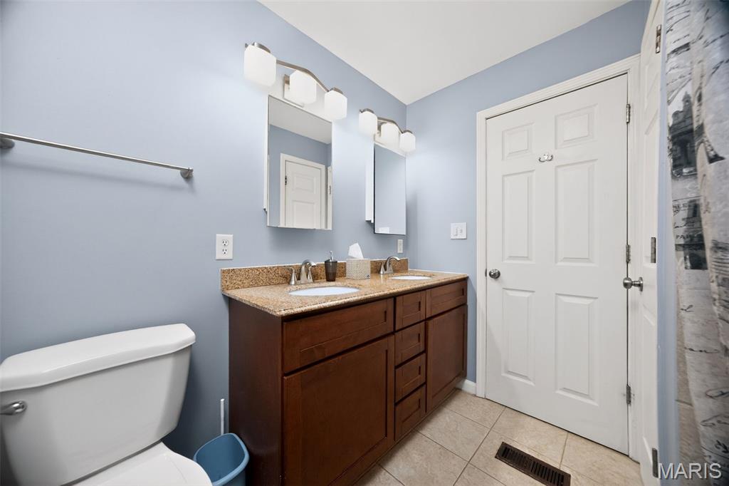 4833 Mattis Road St. Louis, MO 63128 - Photo 20 of 50 Gallery Image 20