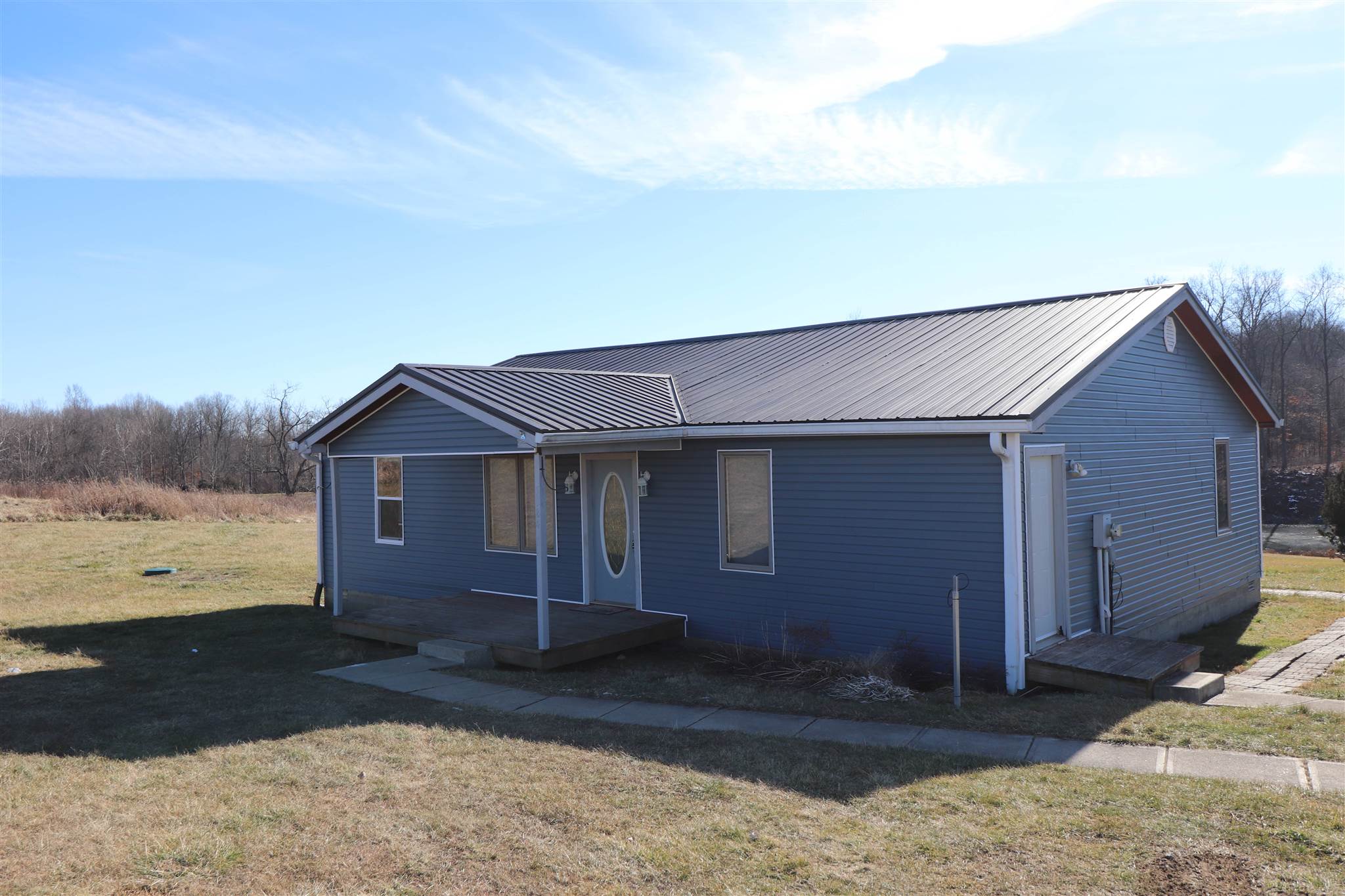5684 North Cox Road Bloomfield, IN 47424 - Photo 3 of 28