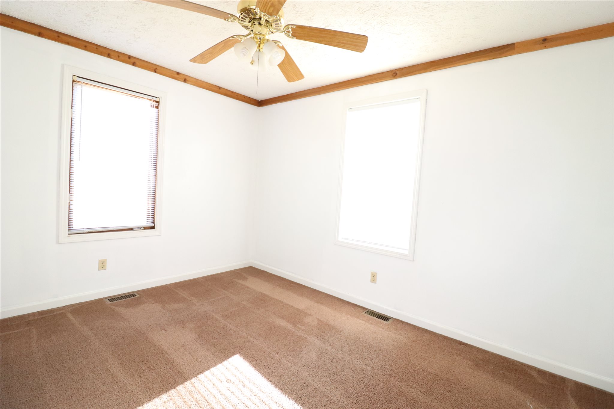 5684 North Cox Road Bloomfield, IN 47424 - Photo 21 of 28
