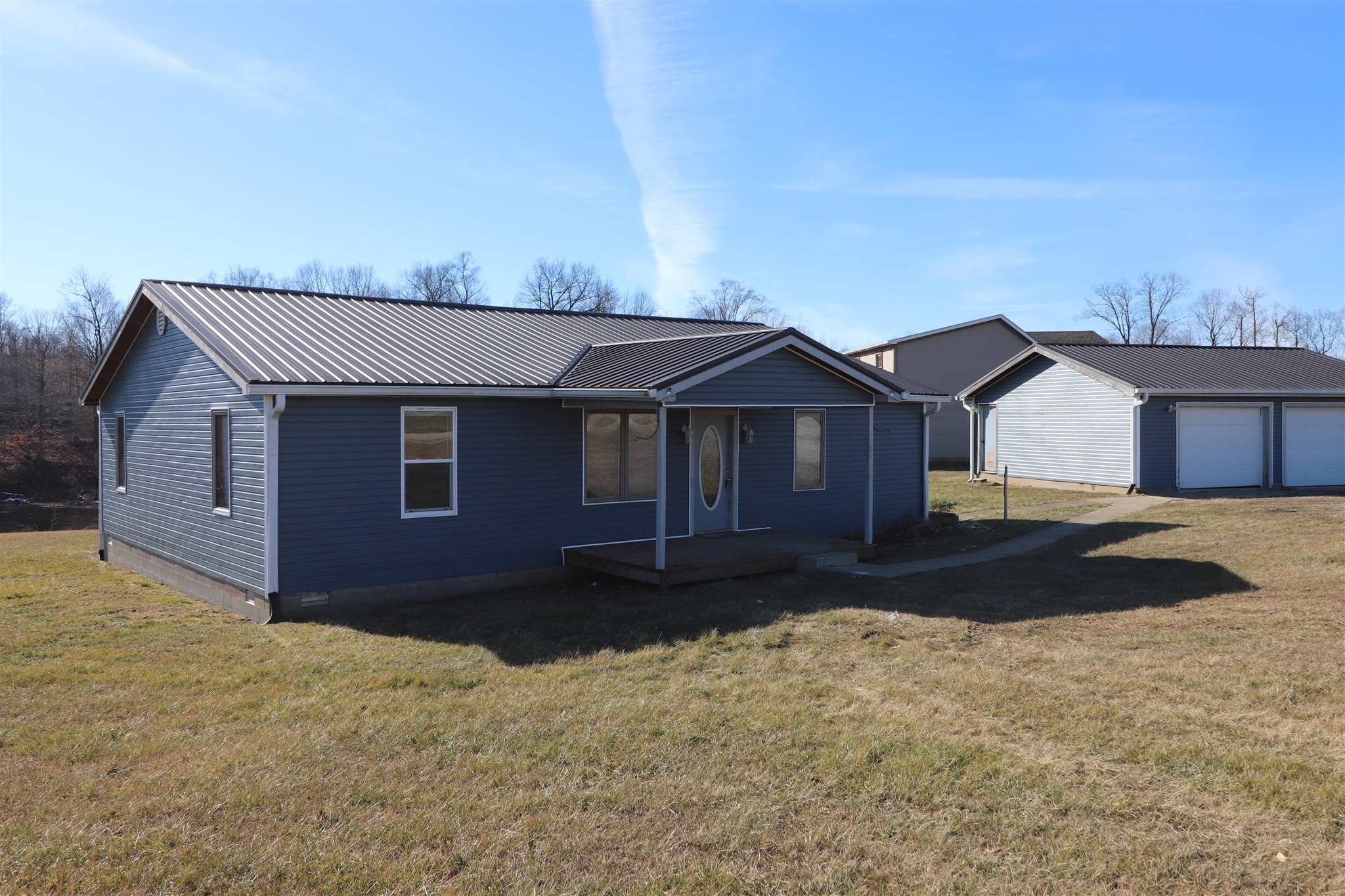 5684 North Cox Road Bloomfield, IN 47424 - Photo 4 of 28