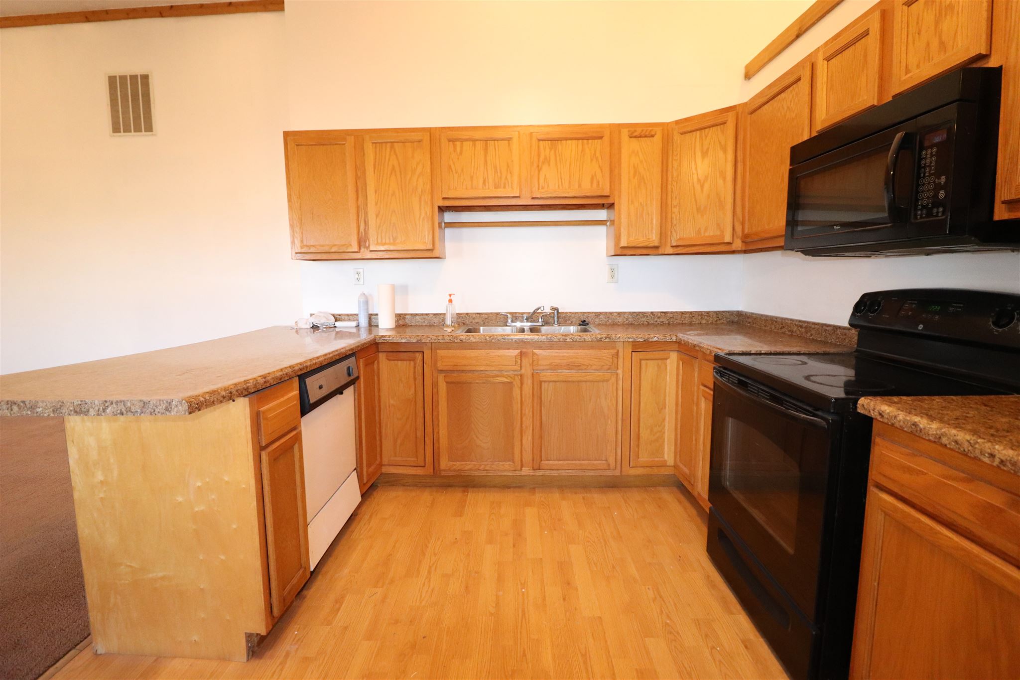 5684 North Cox Road Bloomfield, IN 47424 - Photo 8 of 28