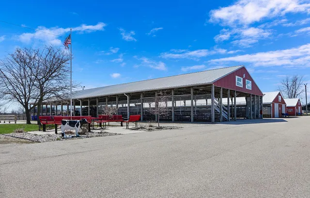 $324,990 | 1026 58th Road, Union Grove, WI 53182