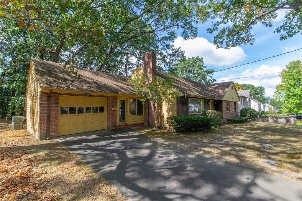 182 Dayton Street Springfield, MA 01118 - Photo 2 of 30 a front view of a house with a yard