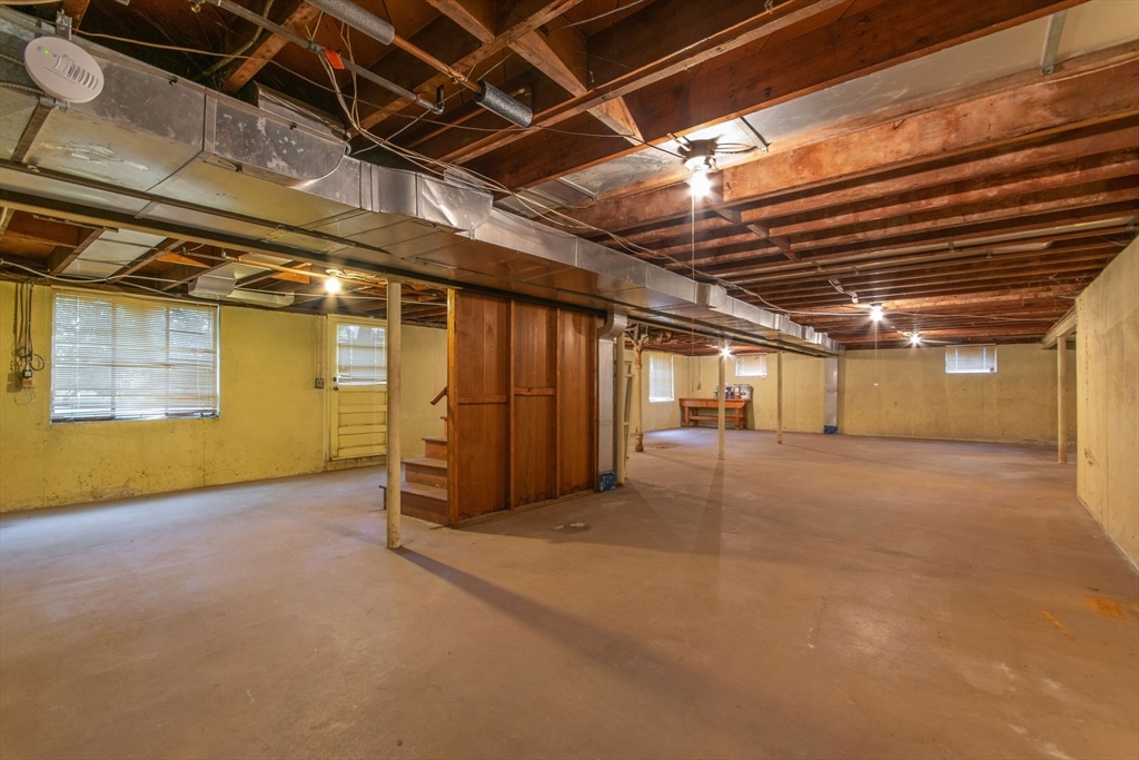 182 Dayton Street Springfield, MA 01118 - Photo 29 of 30 a view of an empty room