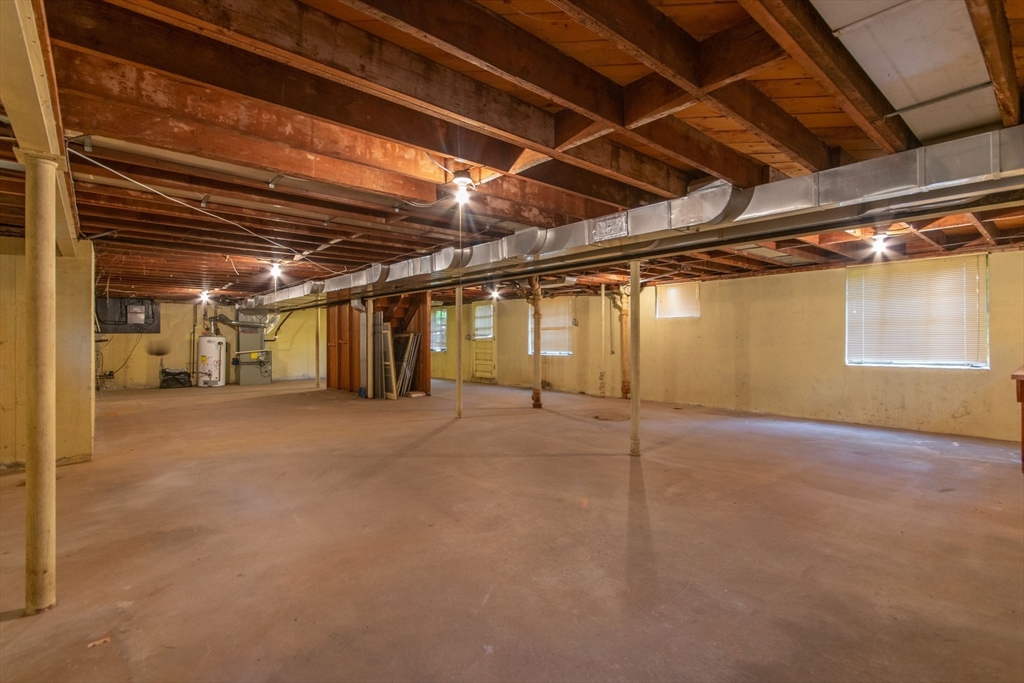 182 Dayton Street Springfield, MA 01118 - Photo 30 of 30 a view of empty room