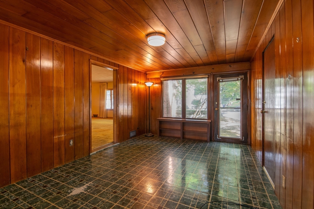 182 Dayton Street Springfield, MA 01118 - Photo 8 of 30 a view of room with window