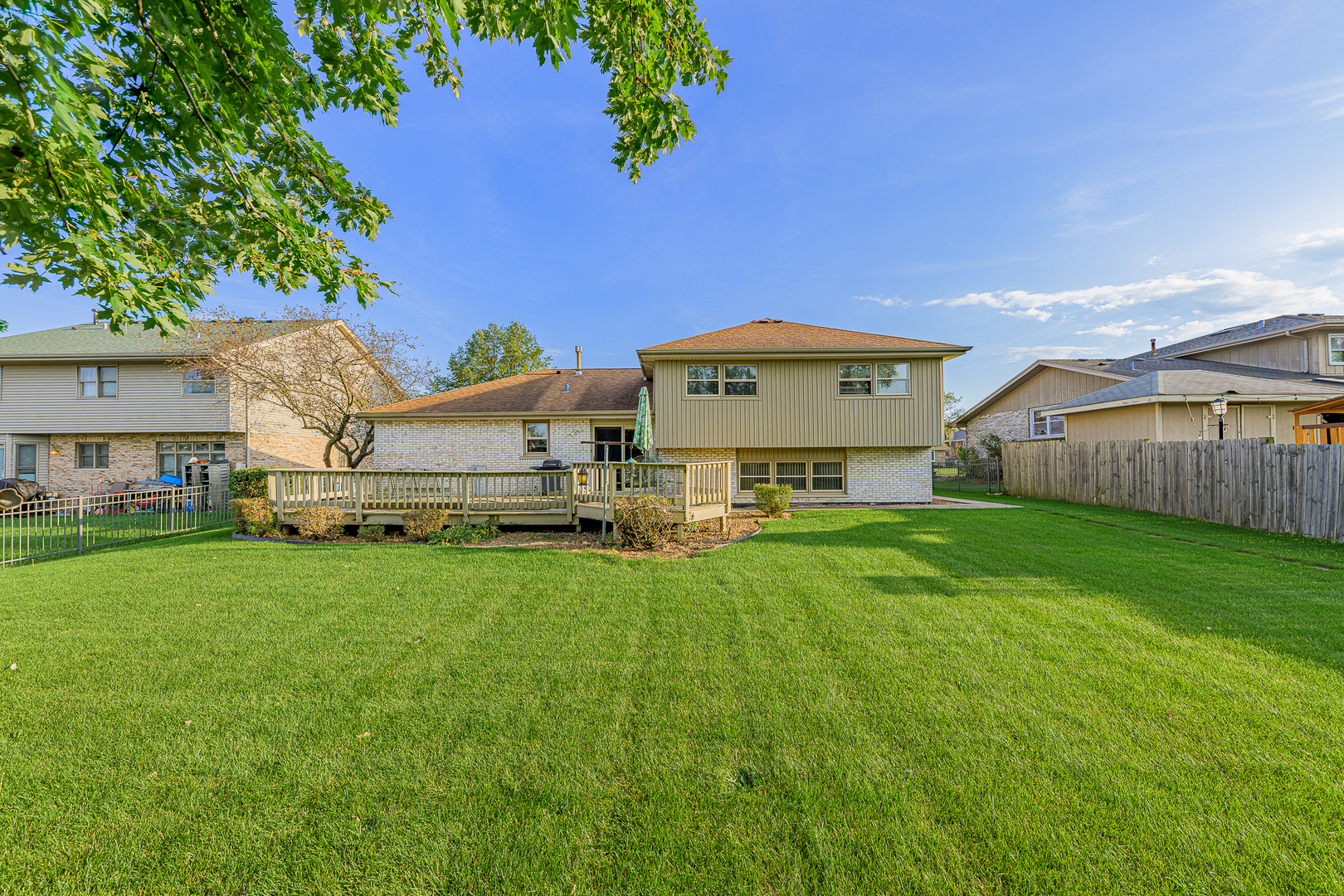 7502 West Lakeside Drive Frankfort, IL 60423 - Photo 16 of 17 Gallery Image 16