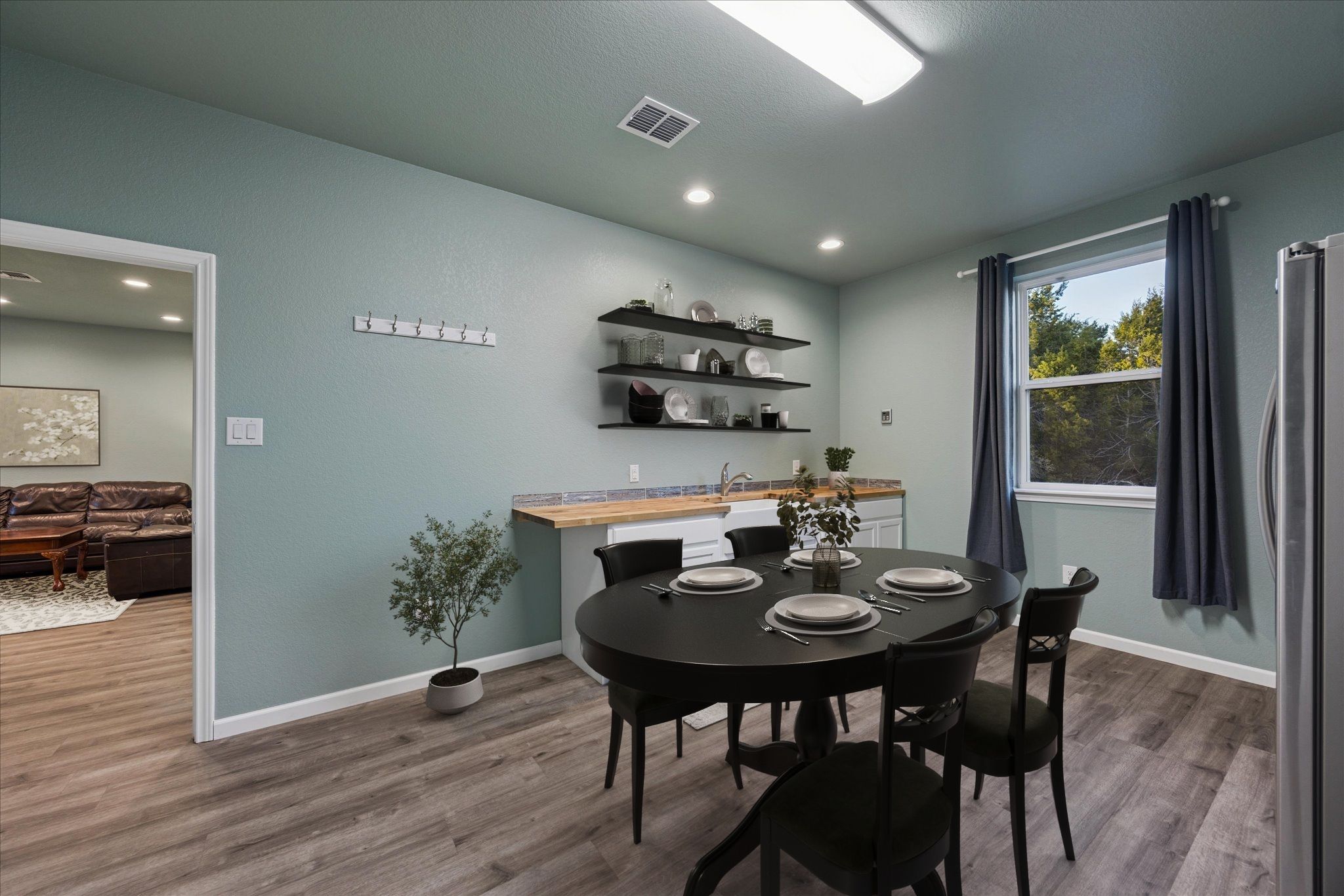 16206 Sweetwood Trail Austin, TX 78737 - Photo 35 of 40 This photo is virtually staged.