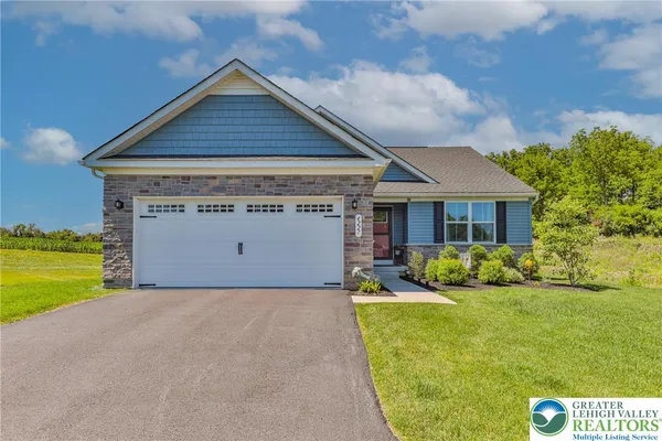 $449,900 | 4227 Mimosa Lane, Whitehall, PA 18052