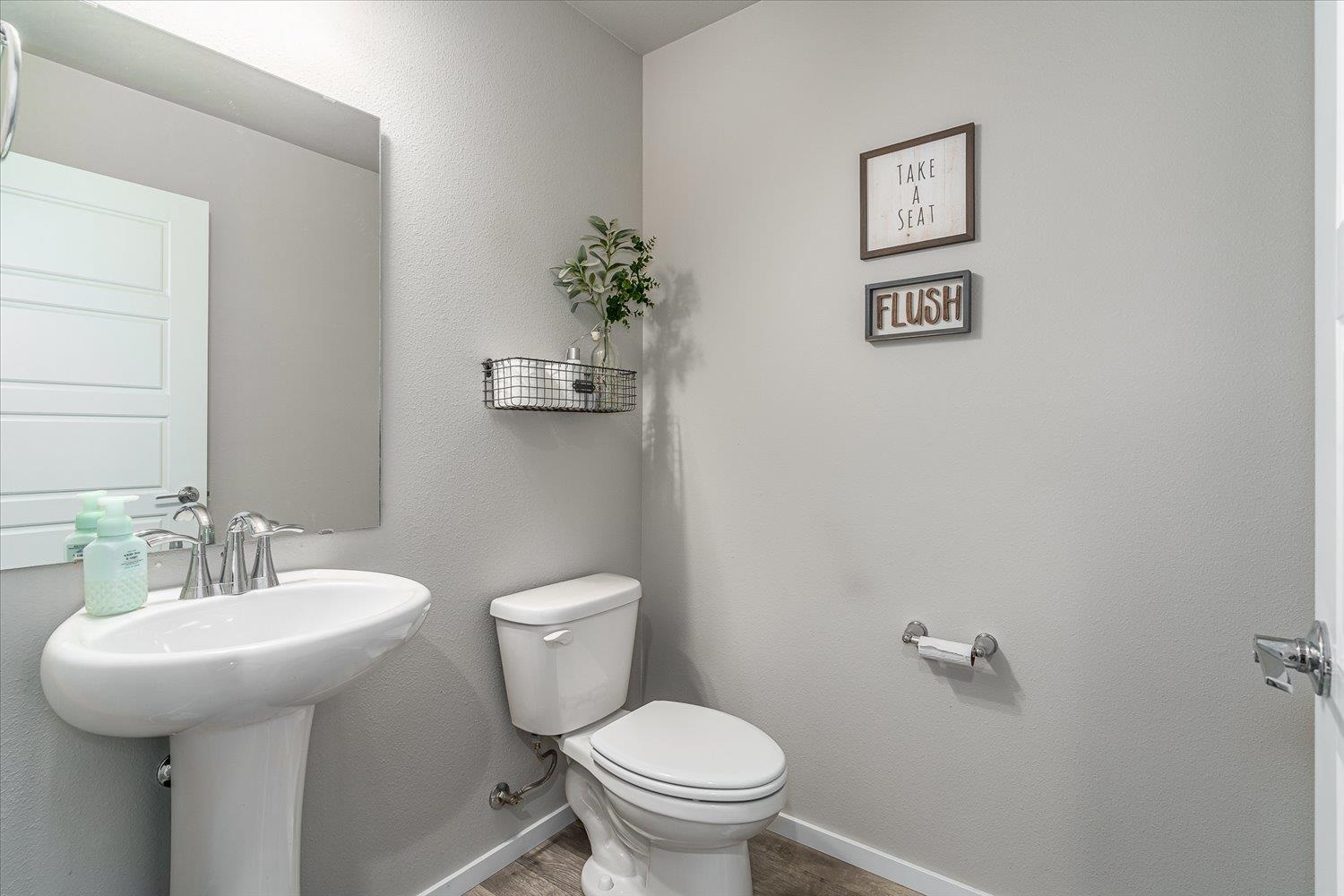 1025 North Viewmont Road Spokane Valley, WA 99016 - Photo 9 of 25 Gallery Image 9