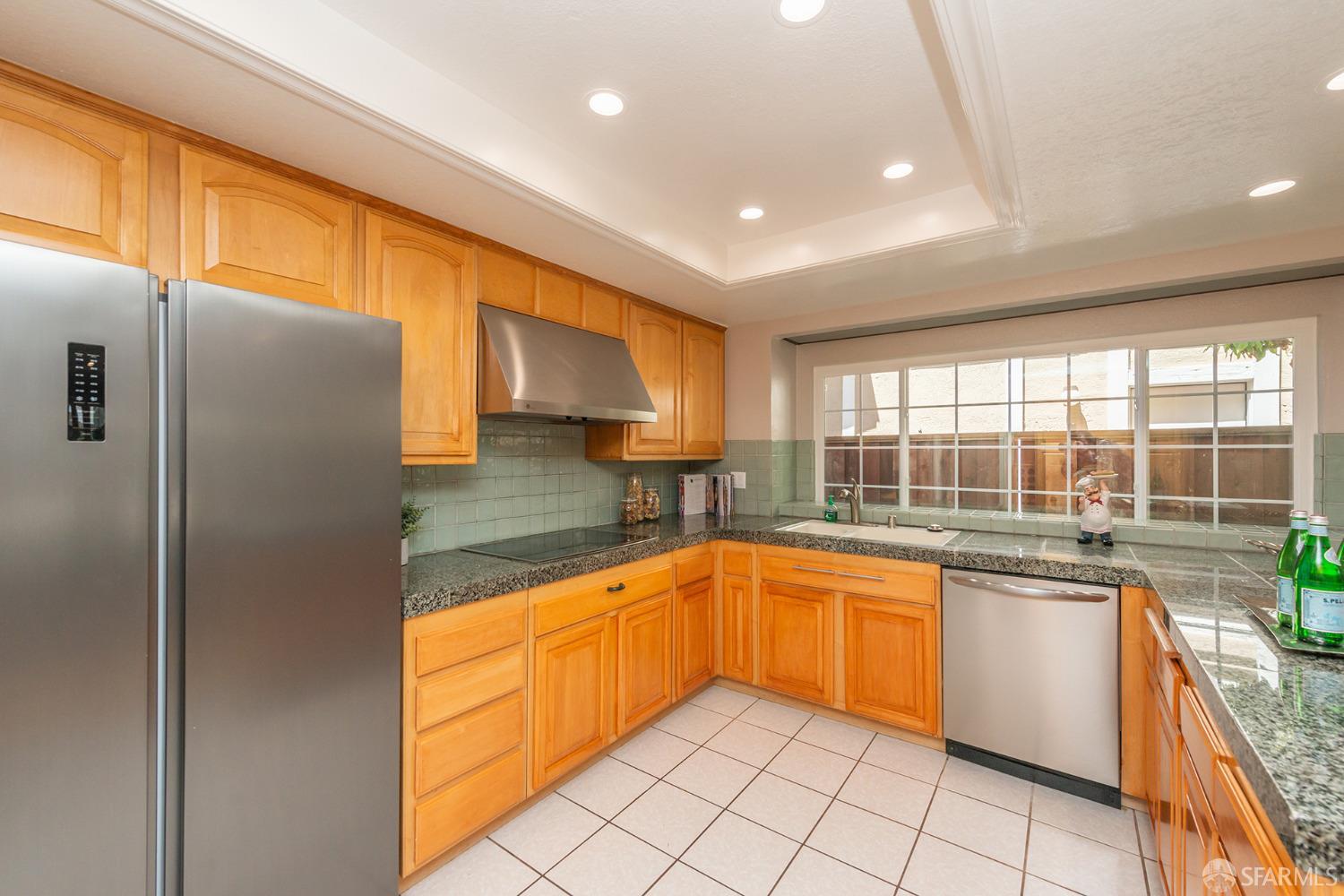 525 Nottingham Lane Foster City, CA 94404 - Photo 18 of 59