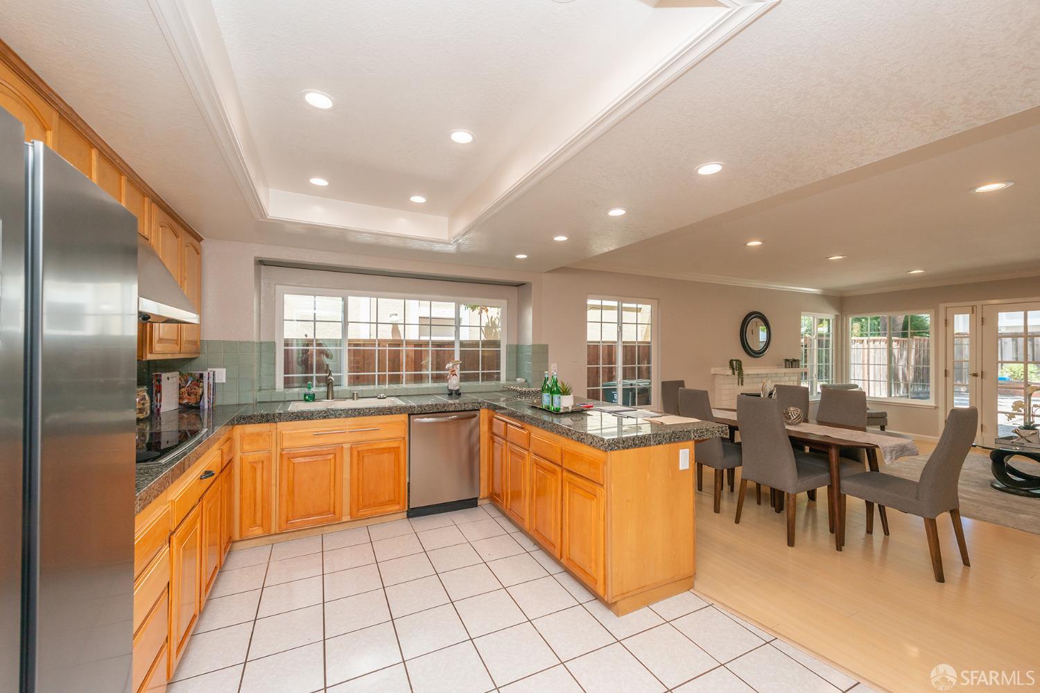 525 Nottingham Lane Foster City, CA 94404 - Photo 20 of 59