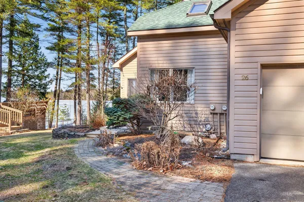 $699,000 | 26 East Beach Road, Unit 26, Casco, ME 04015