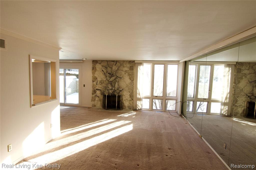 1239 Oakwood Court, Unit 29 Rochester, MI 48307 - Photo 14 of 30