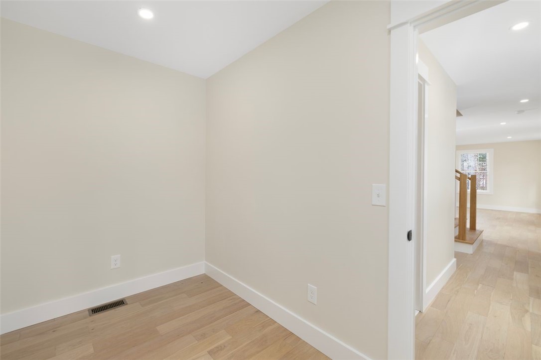 234 Kingstown Road Richmond, RI 02898 - Photo 17 of 44