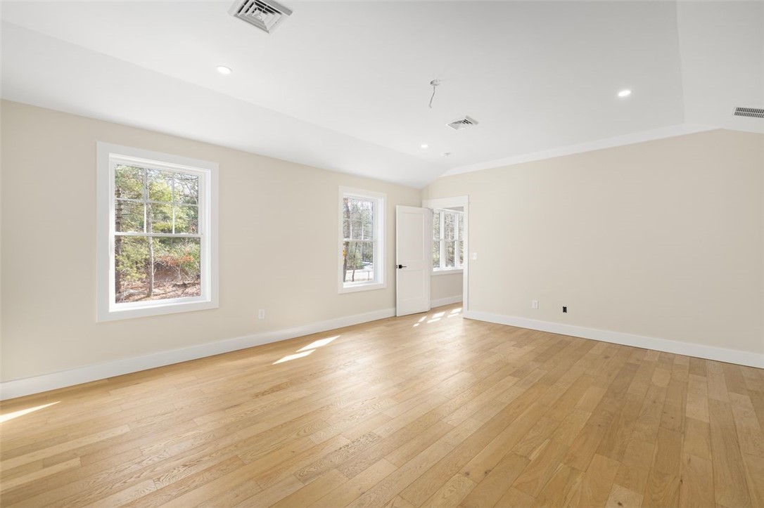 234 Kingstown Road Richmond, RI 02898 - Photo 19 of 44