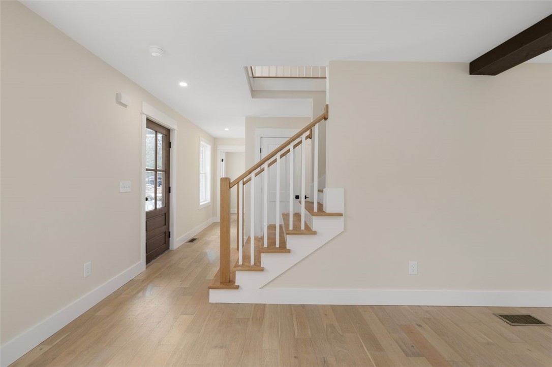 234 Kingstown Road Richmond, RI 02898 - Photo 3 of 44