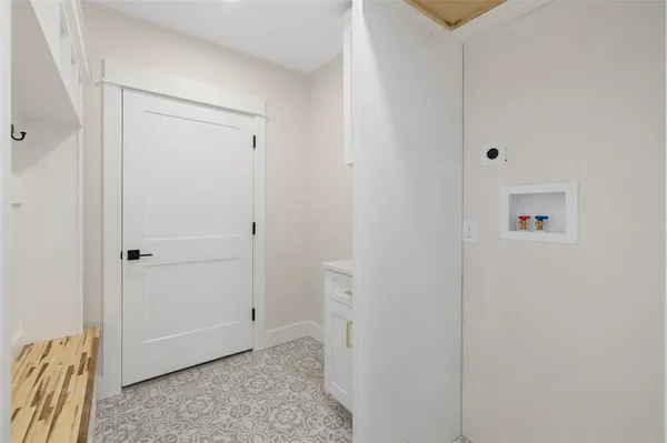 $815,000 | 234 Kingstown Road, Richmond, RI 02898