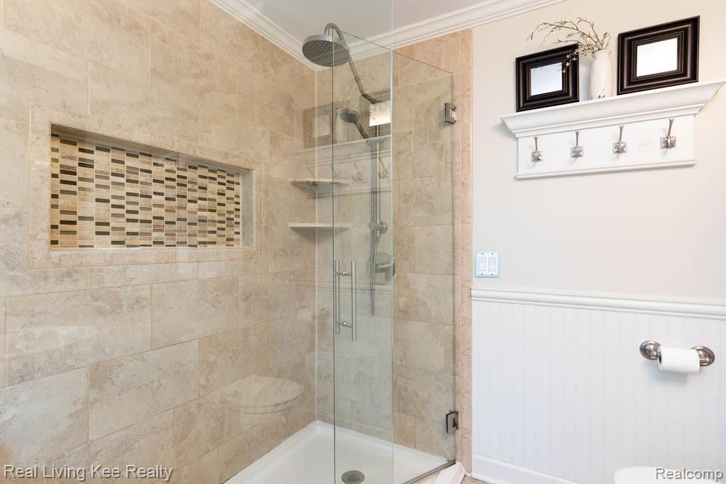 3133 Salem Drive Rochester, MI 48306 - Photo 30 of 57 3133 Salem Dr-45.jpg