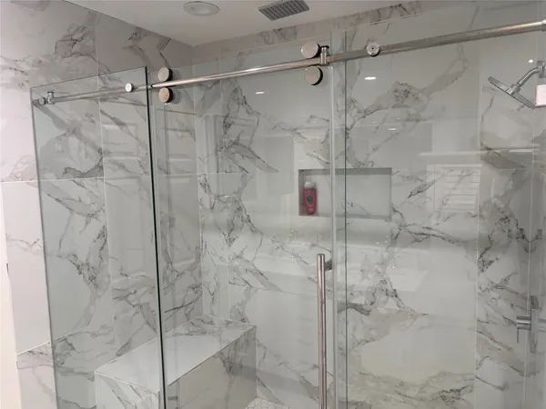 $3,700 | 1820 North MacGregor Way, Houston, TX 77023