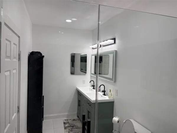 $3,700 | 1820 North MacGregor Way, Houston, TX 77023