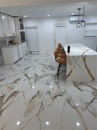 $3,700 | 1820 North MacGregor Way, Houston, TX 77023