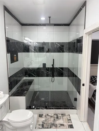 $3,700 | 1820 North MacGregor Way, Houston, TX 77023