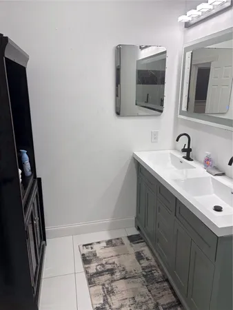 $3,700 | 1820 North MacGregor Way, Houston, TX 77023