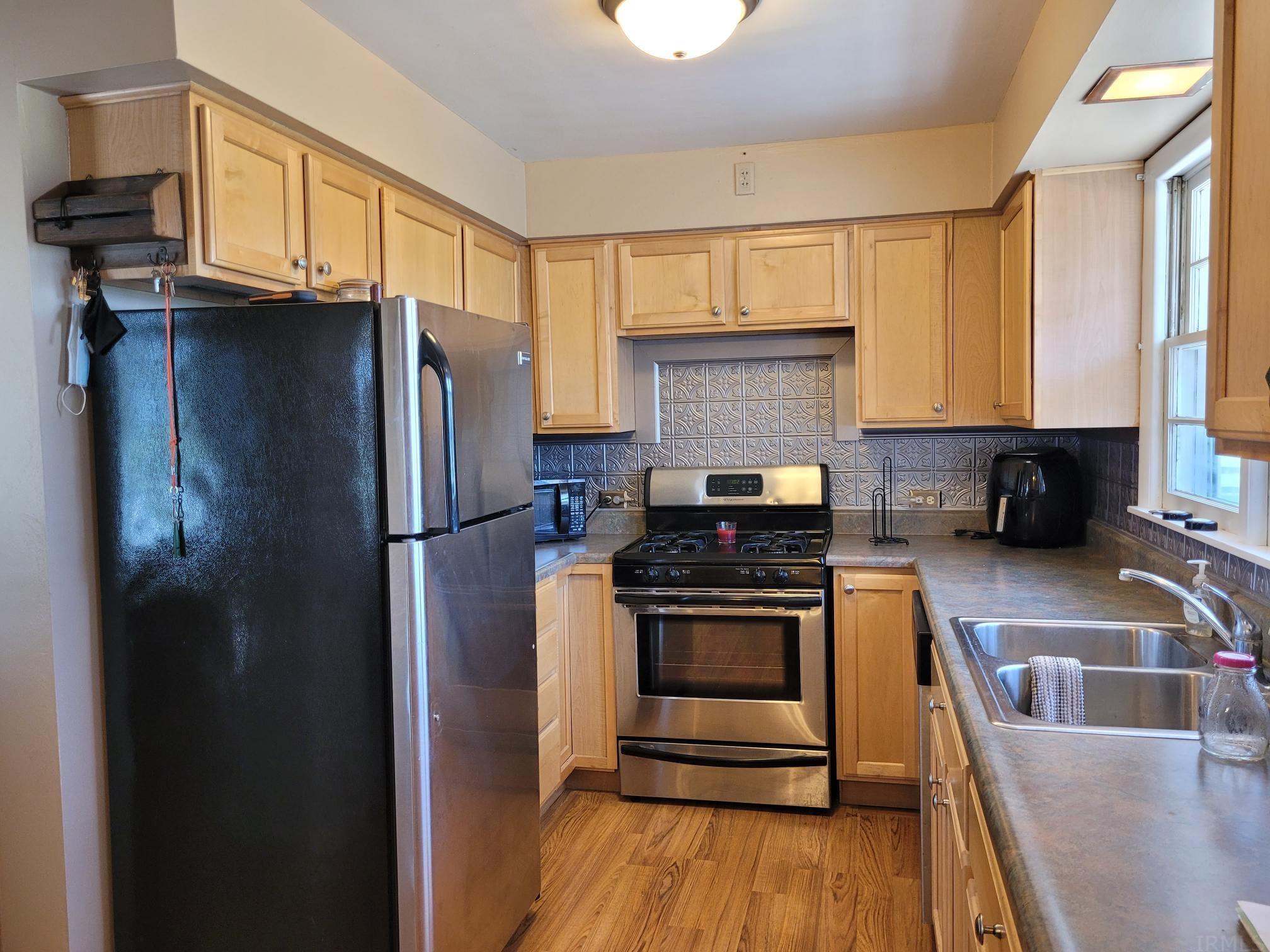 3486 Lilac Road Plymouth, IN 46563 - Photo 4 of 15