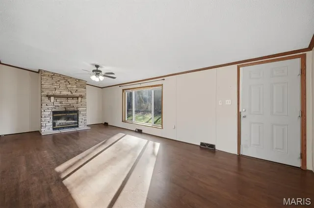 $184,999 | 9030 Stonewall Drive, Bloomsdale, MO 63627