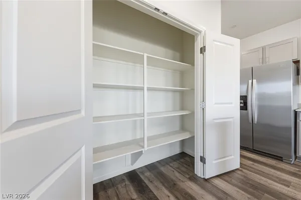 $2,400 | 530 Red Lovebird Avenue, Henderson, NV 89011